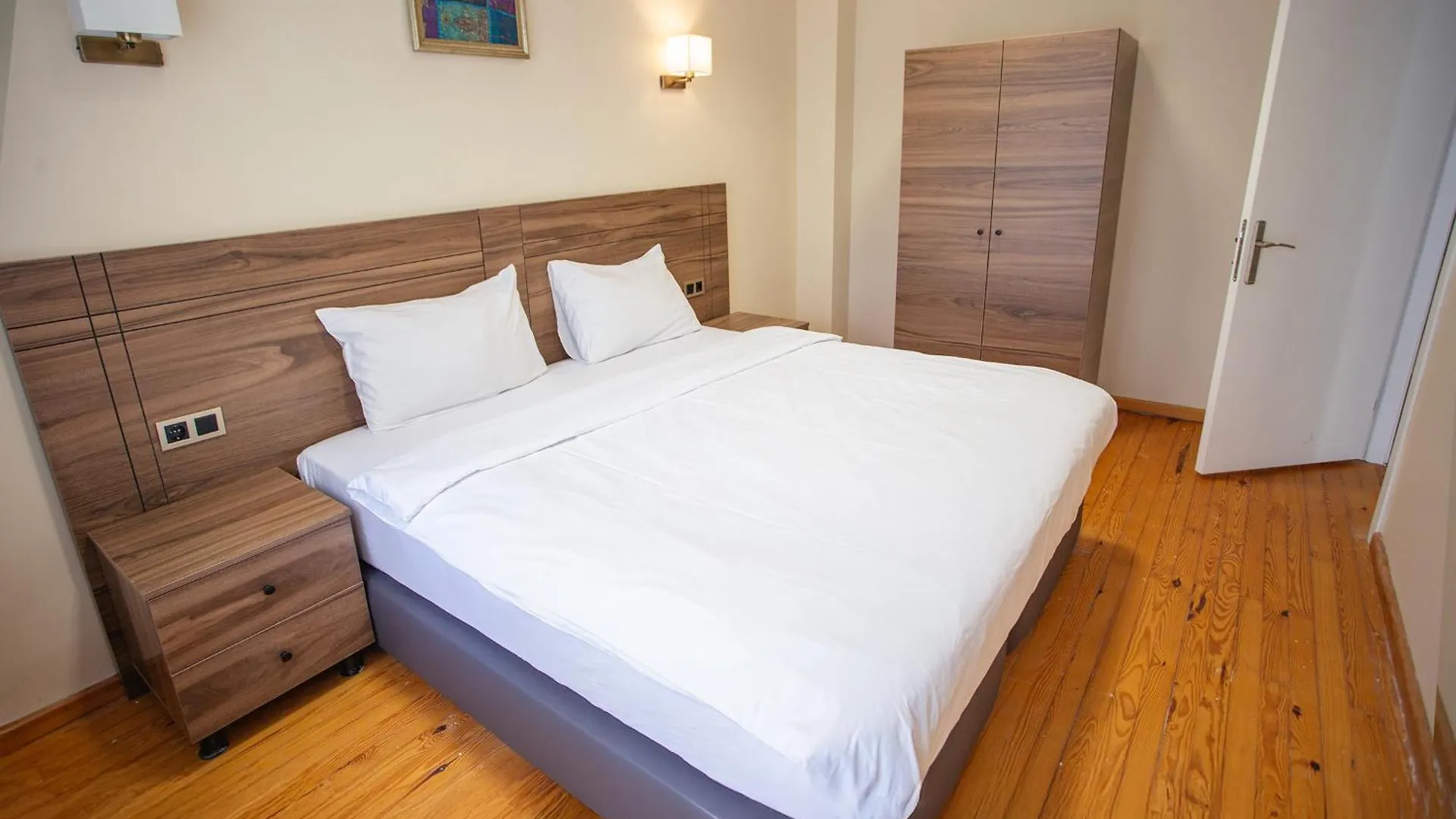 Taksim Square House Apartment Istanbul